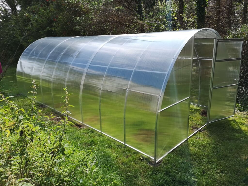 Polycarbonate greenhouse