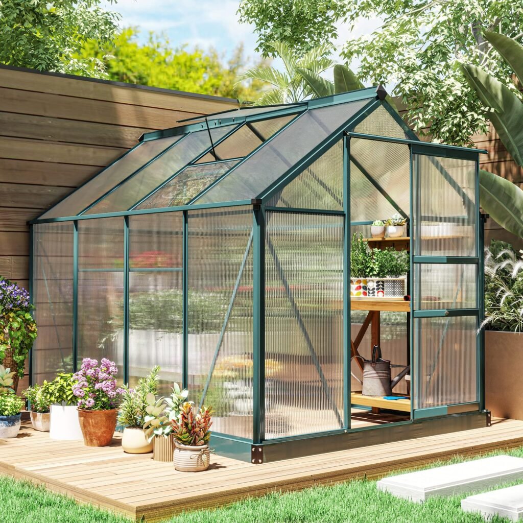 Polycarbonate greenhouse