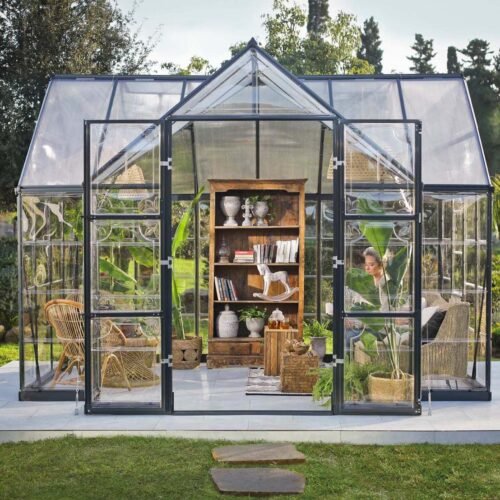 All you need to know about Polycarbonate greenhouses