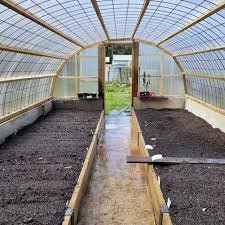 Polycarbonate greenhouse