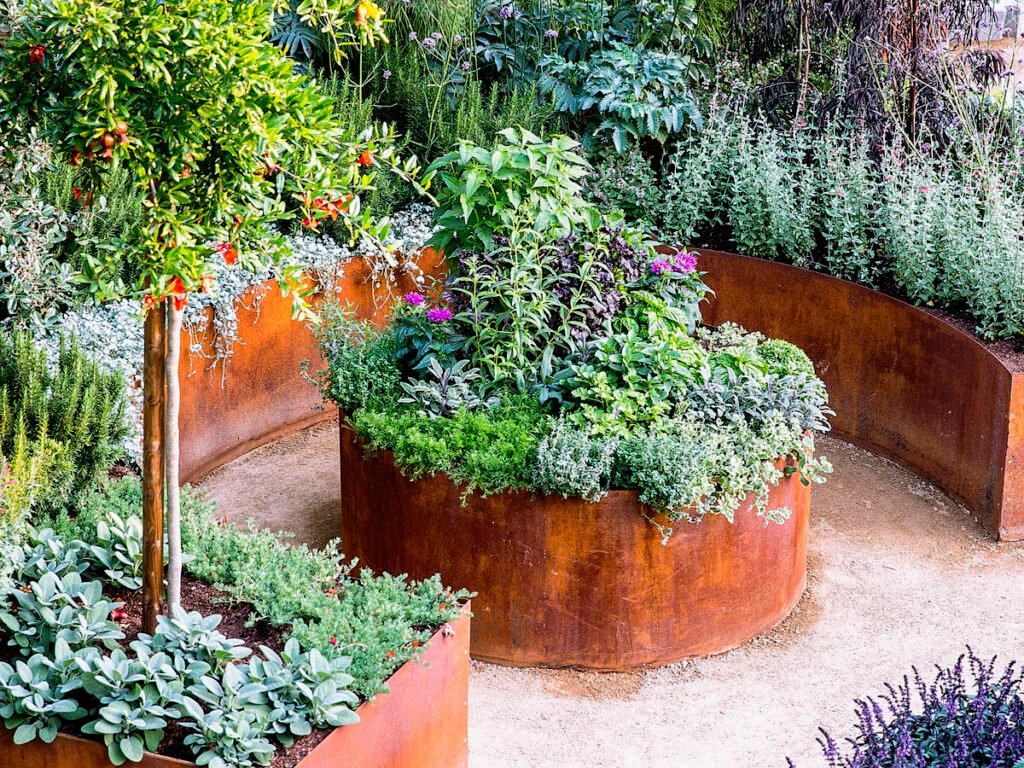Raised garden bed ideas